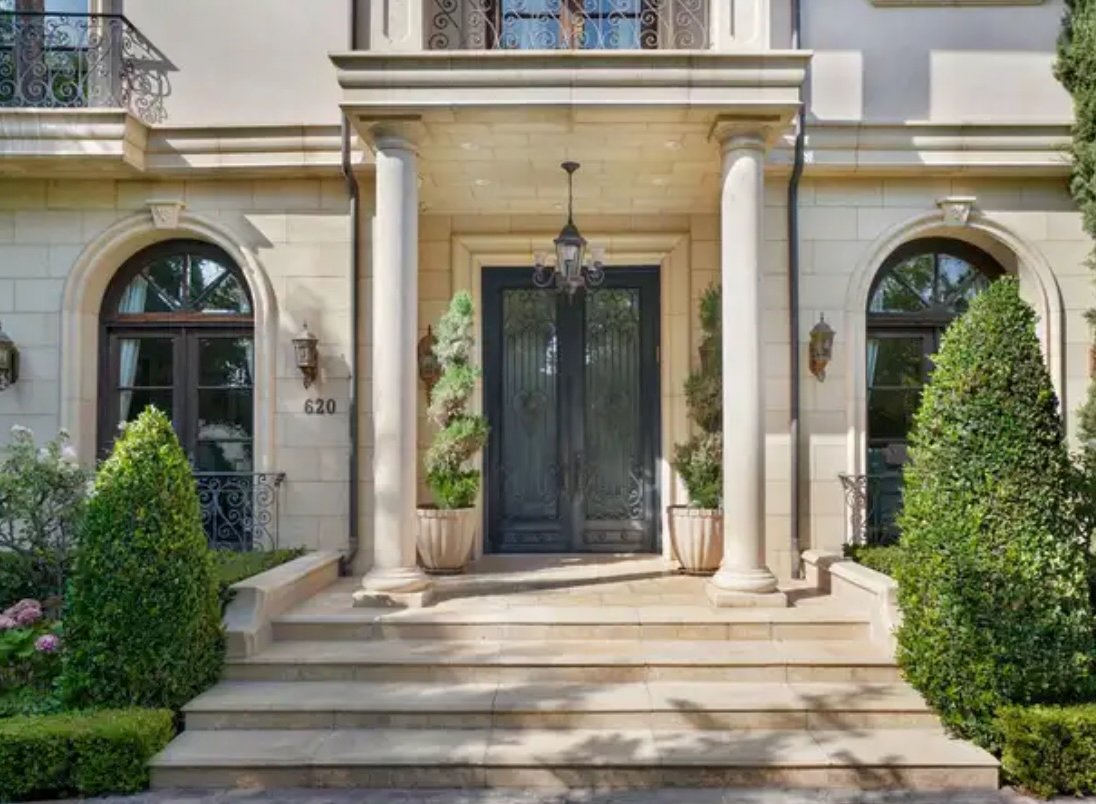 Certified professional house cleaning in Beverly Hills
